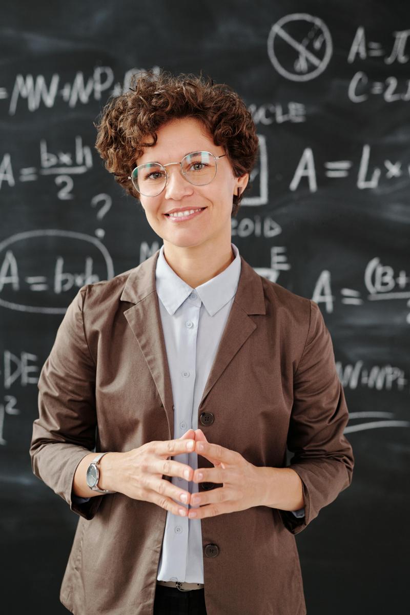 Classroom teacher-9831c852eb3049ff8bcd9fc3646e938f.jpg Classroom teacher