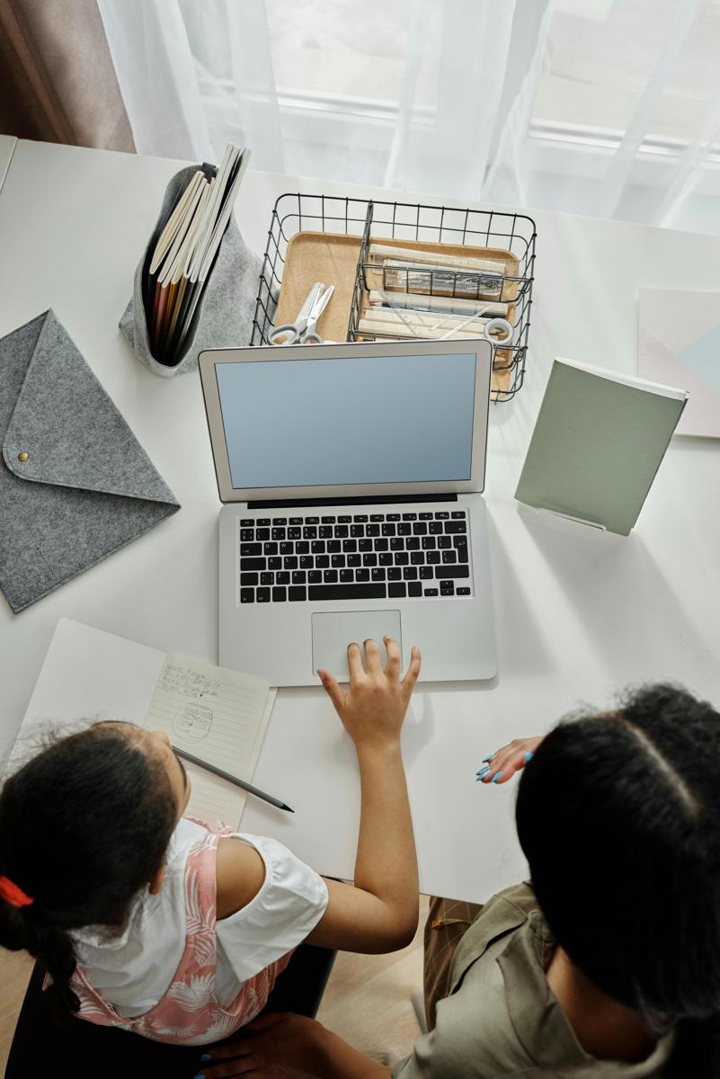 Online learning-2e2317ebe01444b797754965c4f1146d.jpg Online learning